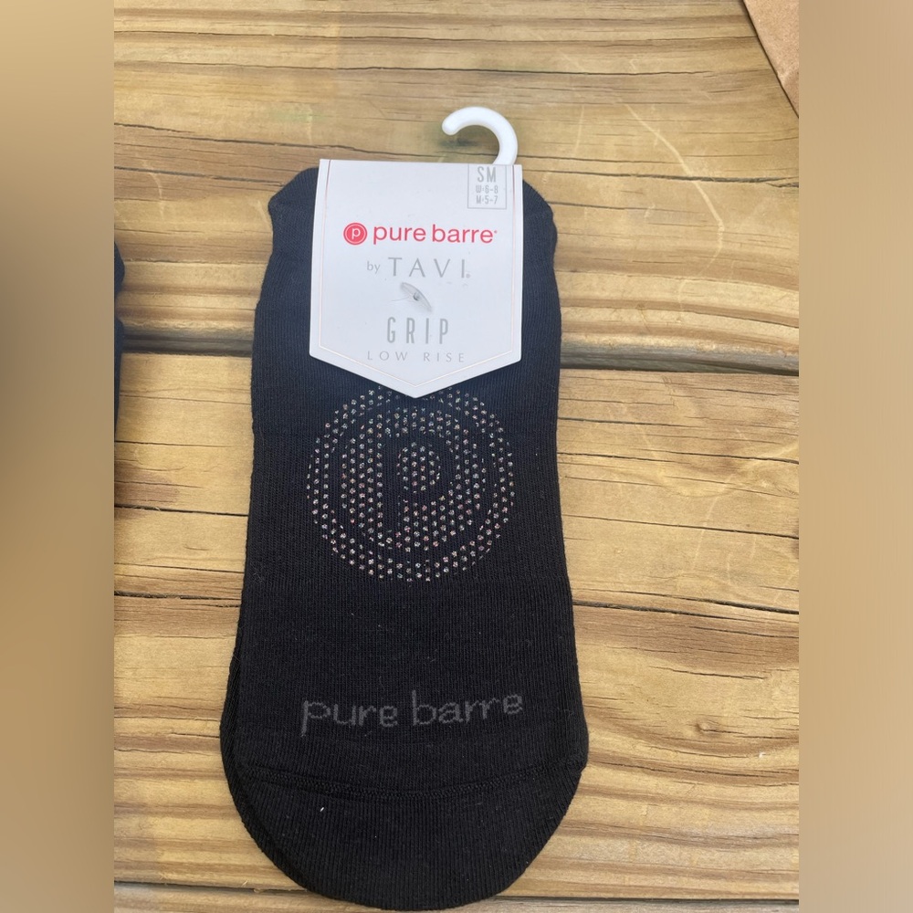 Pure Barre Circle P Socks